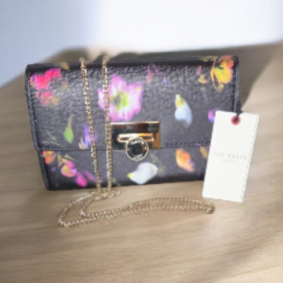 Ted Baker Black Floral Crossbody Or Clutch with Gold Chain, NWT - Picture 3 of 9